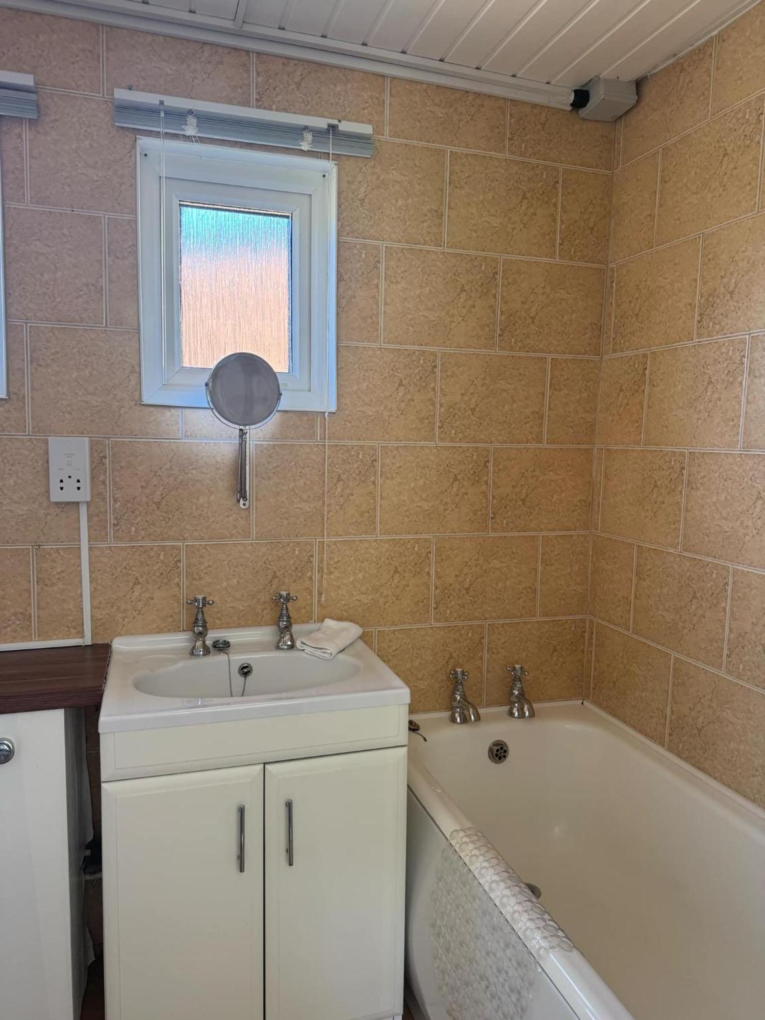 מלון ניו קוואי Whispering Creek מראה חיצוני תמונה